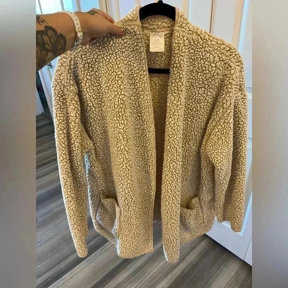 Secret treasures cardigan - Picture 2 of 7